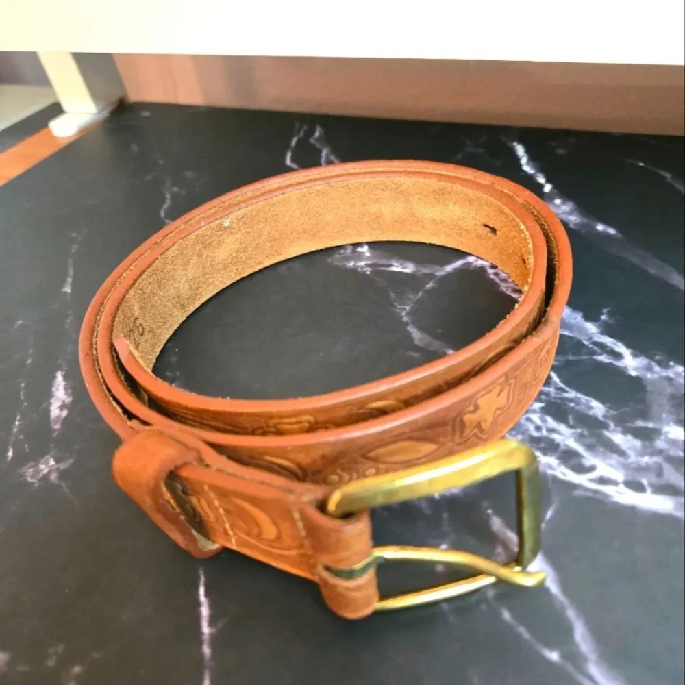 Vintage 1960's Girl Scout Youth Brown Leather Tooled Trefoil Belt w/Buckle 26